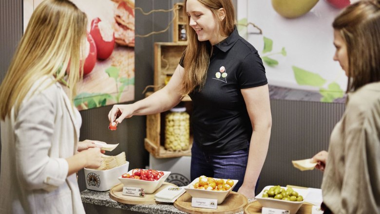 Tasting, © Waldviertel Tourismus, Gerhard Wasserbauer Tasting, © Waldviertel Tourismus, Gerhard Wasserbauer