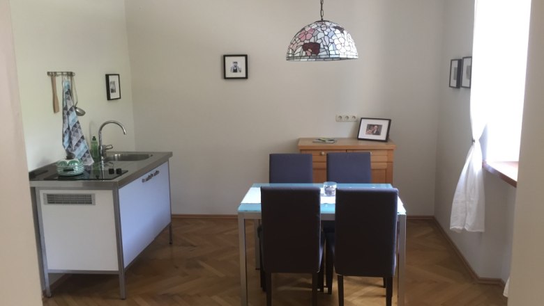 Kitchen in the former railroad attendant's apartment, © M. Schorn Kitchen in the former railroad attendant's apartment, © M. Schorn