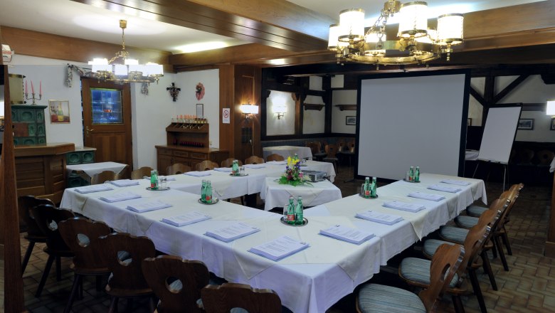 Hall, © Tibor Borgyos Hall, © Tibor Borgyos