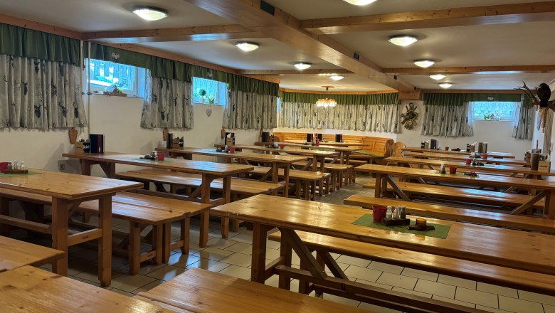 Interior view of the Berger wine tavern in Atzenbrugg, © Heuriger Fam. Berger Interior view of the Berger wine tavern in Atzenbrugg, © Heuriger Fam. Berger