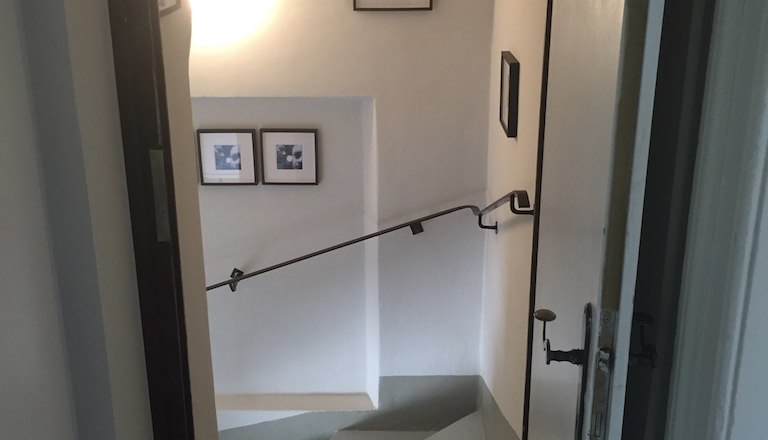 Playful staircase to the former railroad attendant's apartment, © M. Schorn Playful staircase to the former railroad attendant's apartment, © M. Schorn