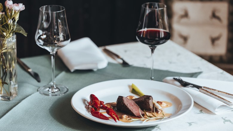 Refreshingly different: deer meets crayfish, © Niederösterreich Werbung/David Schreiber Refreshingly different: deer meets crayfish, © Niederösterreich Werbung/David Schreiber