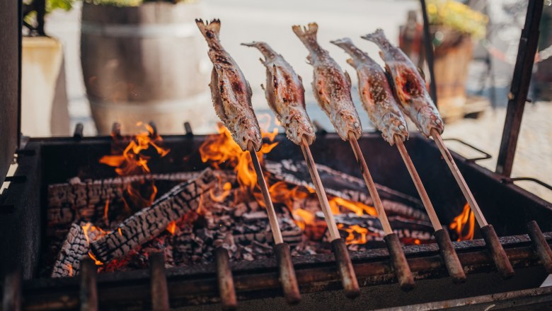 Steckerlfisch, © Niederösterreich Werbung/Daniela Führer Steckerlfisch, © Niederösterreich Werbung/Daniela Führer