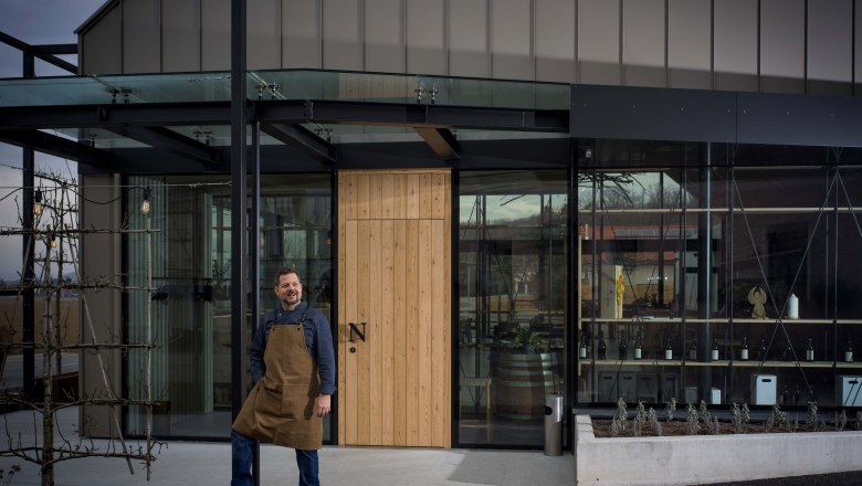 Külső nézet Mike-kal, © robert herbst Külső nézet Mike-kal, © robert herbst