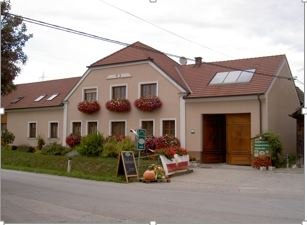 Blauensteiner farm, © Renate Blauensteiner Blauensteiner farm, © Renate Blauensteiner