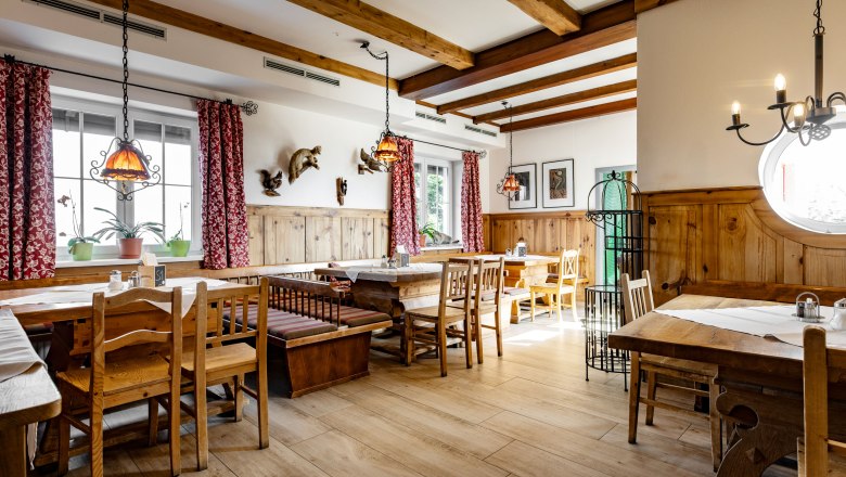 Gaststube Alpengasthof Enzian(c)Thomas Gobauer_WEB, © Thomas Gobauer Gaststube Alpengasthof Enzian(c)Thomas Gobauer_WEB, © Thomas Gobauer