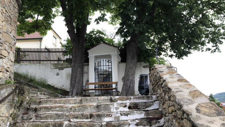 Kolomanistiege with Kreuzstöckl, © Donau NÖ Tourismus GmbH Kolomanistiege with Kreuzstöckl, © Donau NÖ Tourismus GmbH