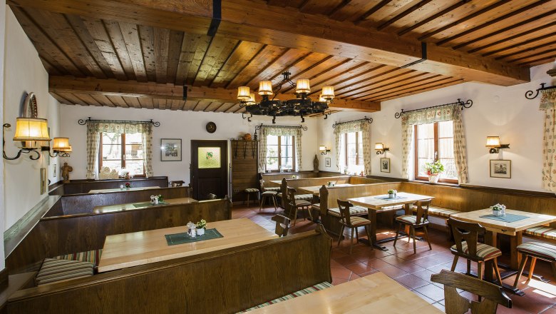 Heurigenlokal interior view-c_Monika_Loeff, © Monika Loeff Heurigenlokal interior view-c_Monika_Loeff, © Monika Loeff