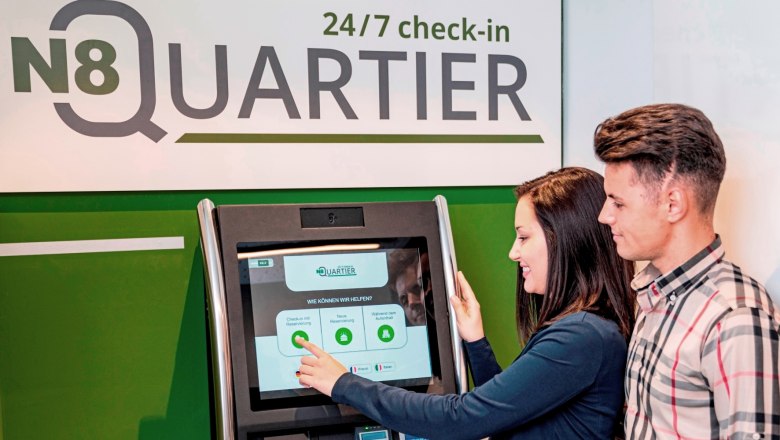 Practical check-in in the N8 Quarter, © Alexander Kaufmann MP Media GmbH Practical check-in in the N8 Quarter, © Alexander Kaufmann MP Media GmbH