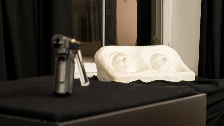 Assassination scene in the museum, © Schloss Artstetten Assassination scene in the museum, © Schloss Artstetten