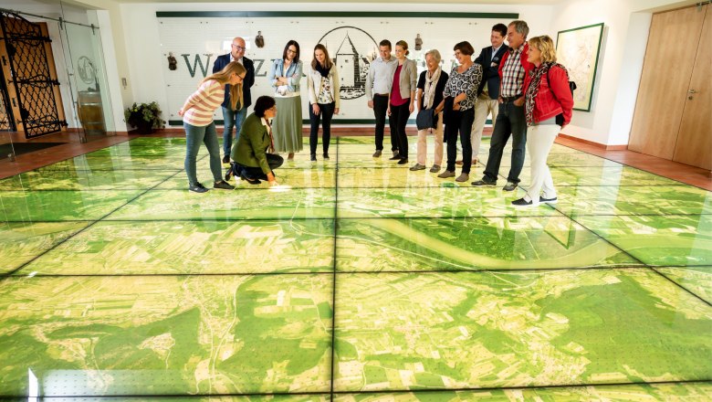 Wine.region - vineyard hike in just a few steps, © Robert Herbst Wine.region - vineyard hike in just a few steps, © Robert Herbst