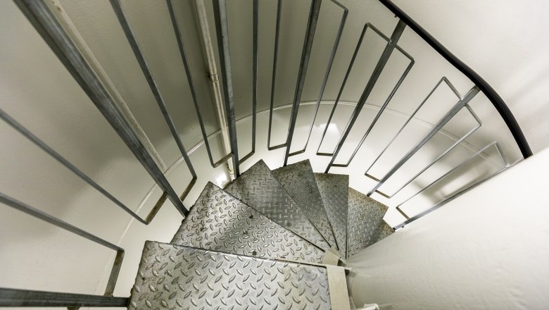 Windrad Lichtenegg - Aufstieg zur Plattform, © Wiener Alpen, Christian Kremsl Windrad Lichtenegg - Aufstieg zur Plattform, © Wiener Alpen, Christian Kremsl