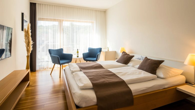 WeingutStadler_Zimmer_(c)RobertHerbst_1920px, © Robert Herbst WeingutStadler_Zimmer_(c)RobertHerbst_1920px, © Robert Herbst