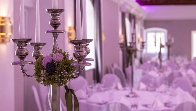 Candlesticks - Decoration in Schloss Luberegg, © Franz Gleiß Candlesticks - Decoration in Schloss Luberegg, © Franz Gleiß