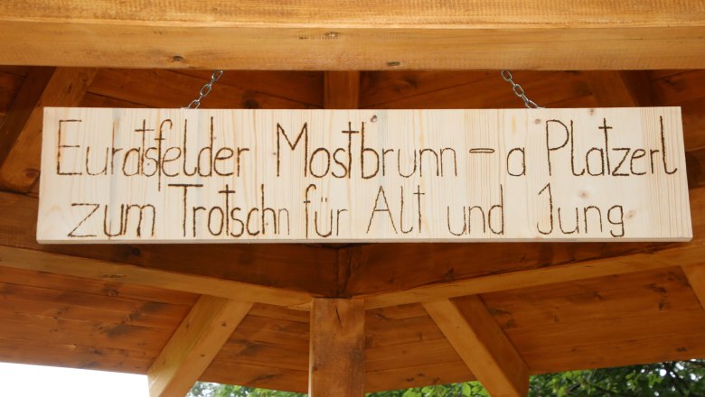 Euratsfeld cider fountain, © Gemeinde Euratsfeld Euratsfeld cider fountain, © Gemeinde Euratsfeld