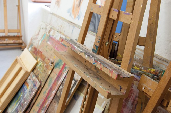 Easels, © akademie.Geras Easels, © akademie.Geras