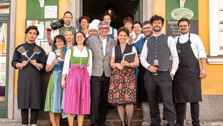 The Ebner family and team, © Hotel-Restaurant zur Post The Ebner family and team, © Hotel-Restaurant zur Post