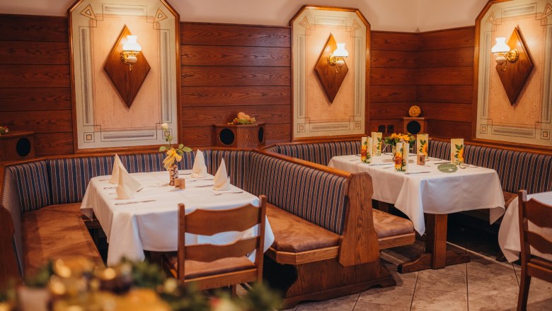 Ausgangspunkt für Wanderungen auf der Dirndl-Meile, © Niederösterreich Werbung/Daniela Führer Ausgangspunkt für Wanderungen auf der Dirndl-Meile, © Niederösterreich Werbung/Daniela Führer