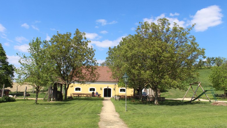 Presshausheuriger Mallin 1_Photocr.Weingut Mallin, © Weingut Mallin Presshausheuriger Mallin 1_Photocr.Weingut Mallin, © Weingut Mallin