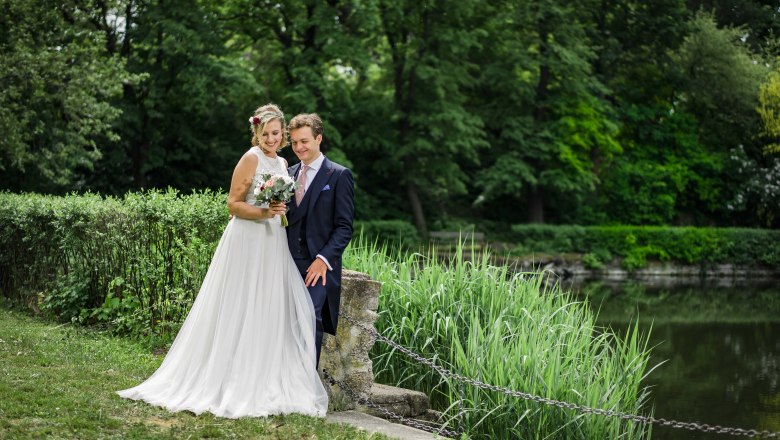 Bridal couple at the pond, &copy; david-ertl