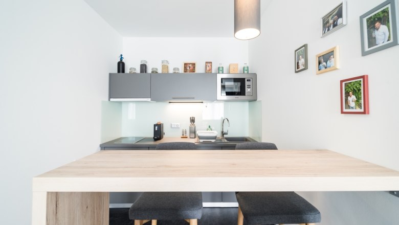 WienGin Studio - Kitchen, &copy; HFM Photography