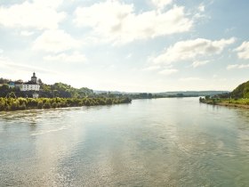 Blick Richtung Persenbeug von Donaubrücke, © Donau Niederösterreich / Klaus Engelmayer