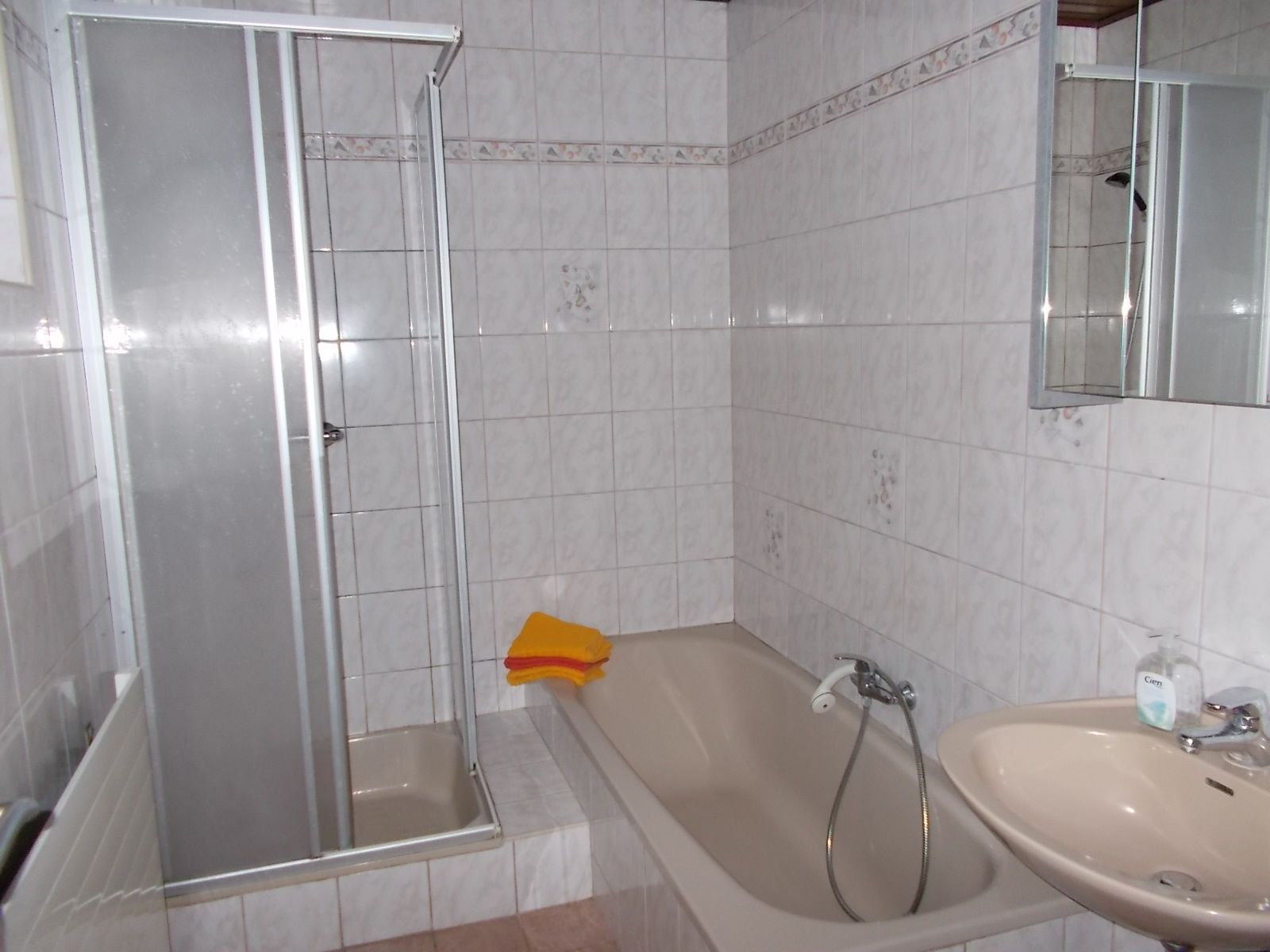 Apartman-Obstgarten_Bfürdőszoba