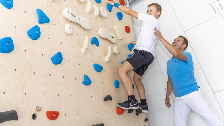 Indoor climbing wall, © Emotion Therapiezentrum GmbH
