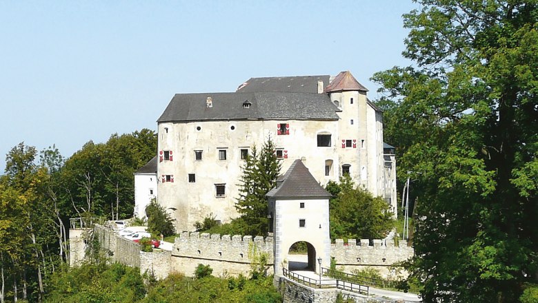 Castle with tradition and style, © Burg Plankenstein
