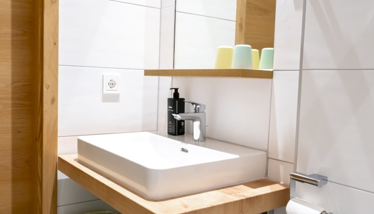 Bathroom, © Denise Lenz