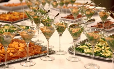 Appetizer buffet, © College Garden Hotel