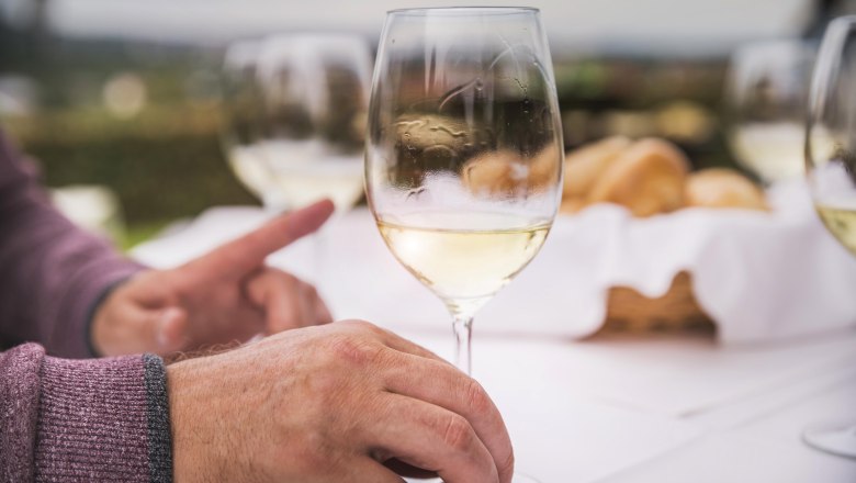 Bork&oacute;stol&aacute;s a Hagyom&aacute;nyos boroz&oacute;ban, &copy; Daniela Matejschek