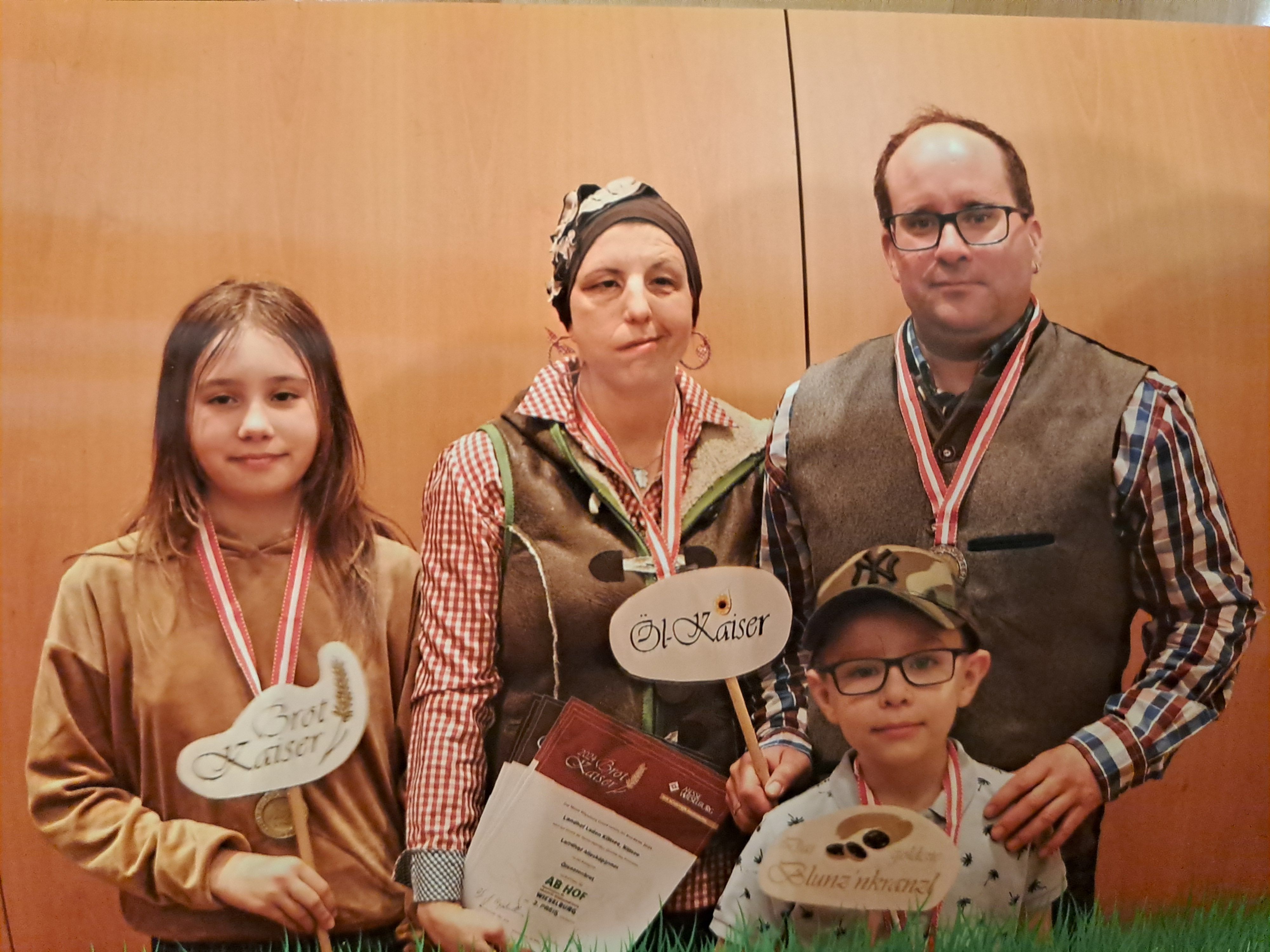 Landhof Laden Kittsee, Paradeisz család