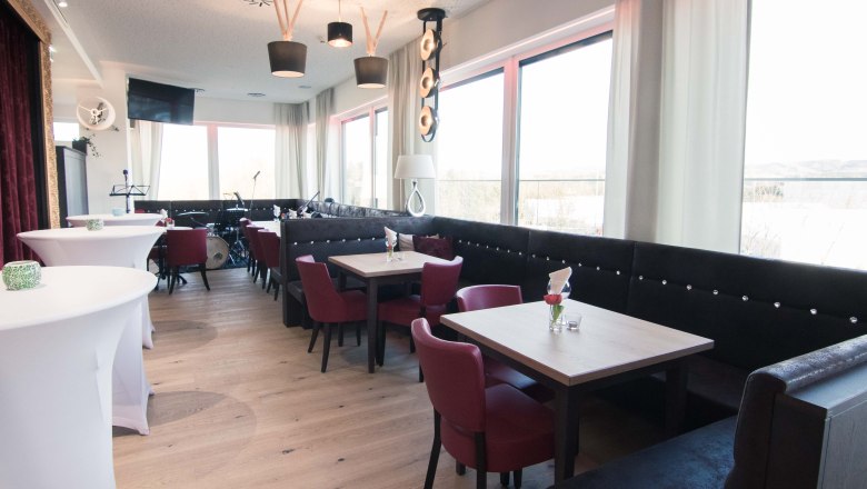 Lounge Bar "Sz&iacute;nh&aacute;z", &copy; Das Alfred