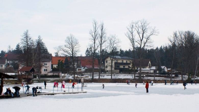 Ice skaters at Herrensee, © Stadtgemeinde Litschau