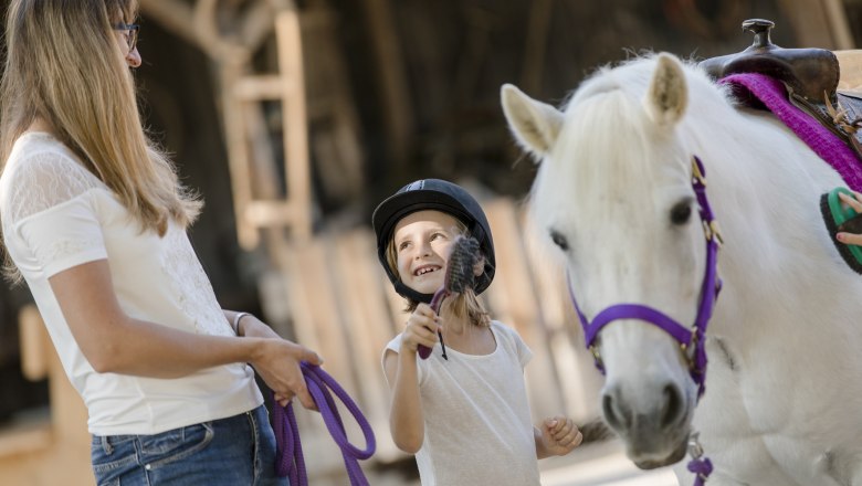 Riding lessons, &copy; schwarz-koenig.at