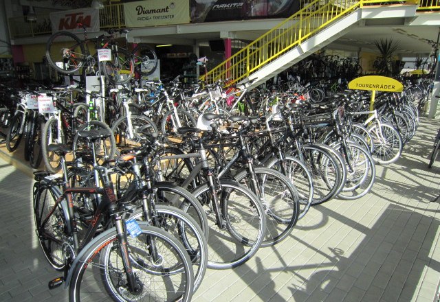 Bike Boutique Pink, &copy; DI Wolfgang Pink