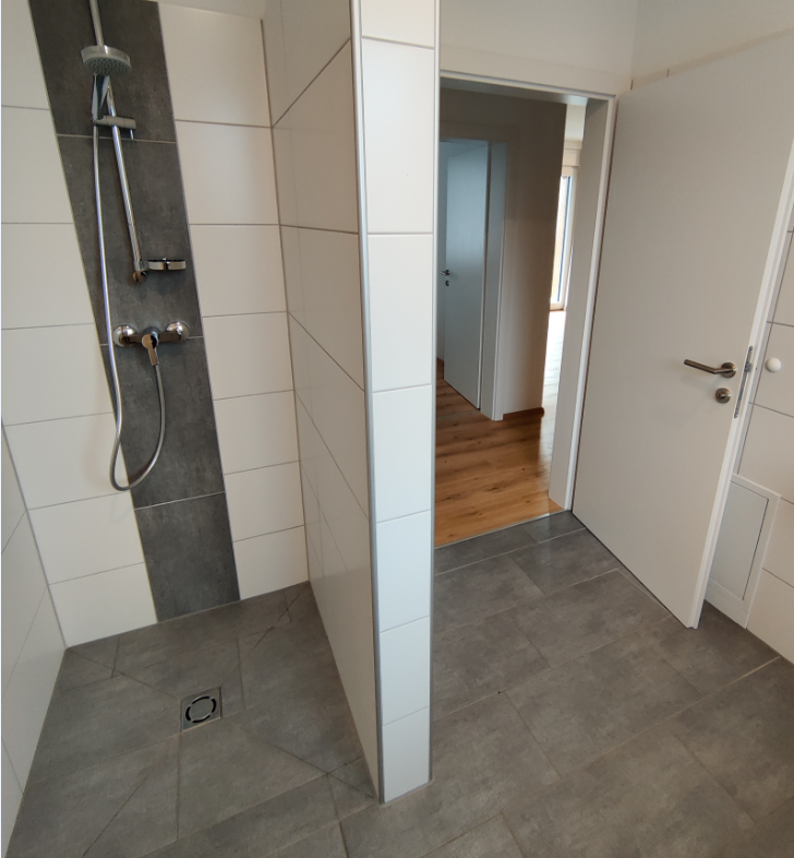 Fürdő/zuhanyzó apartman