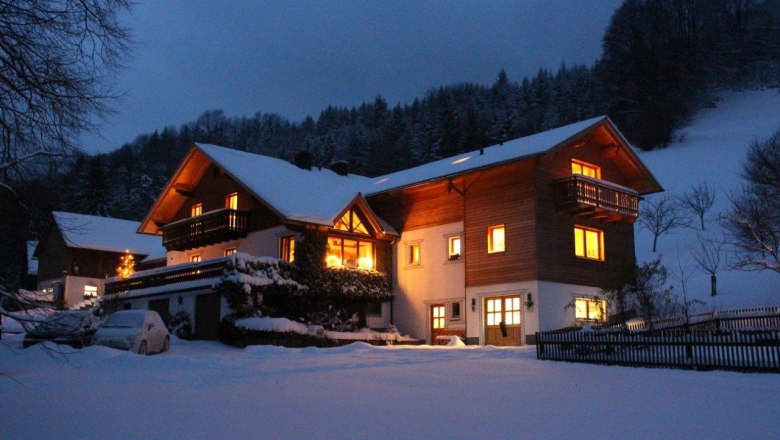 biohof-lueg-in-winter, © zVg Fam. Fallmann biohof-lueg-in-winter, © zVg Fam. Fallmann