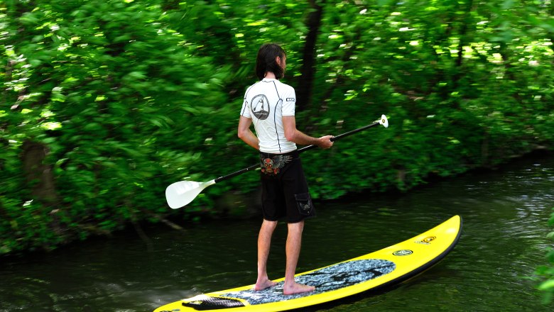 Stand up paddling in the climbing park, © Soulriders