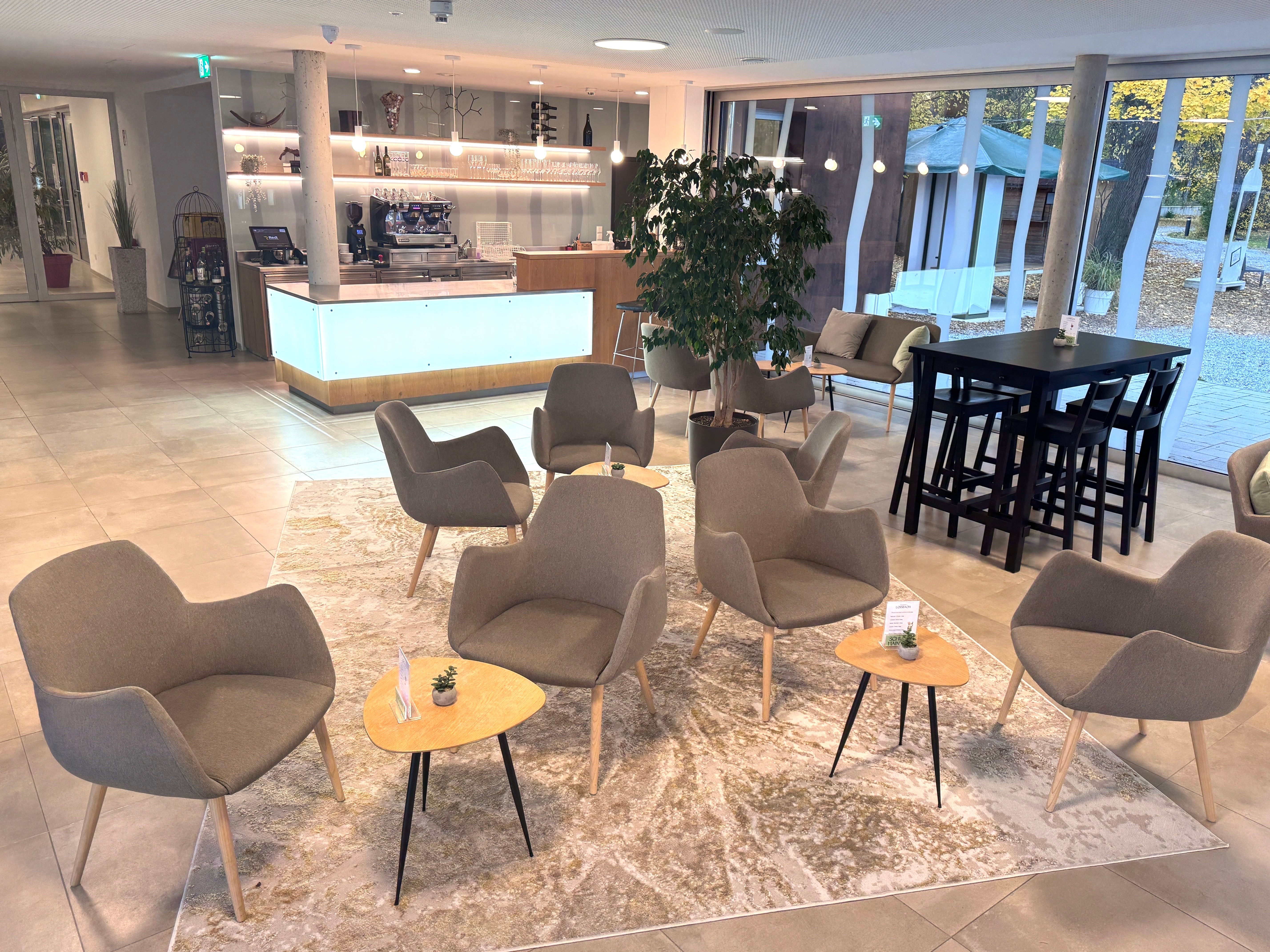 A Hotel Schloss Haindorf lobby bárja