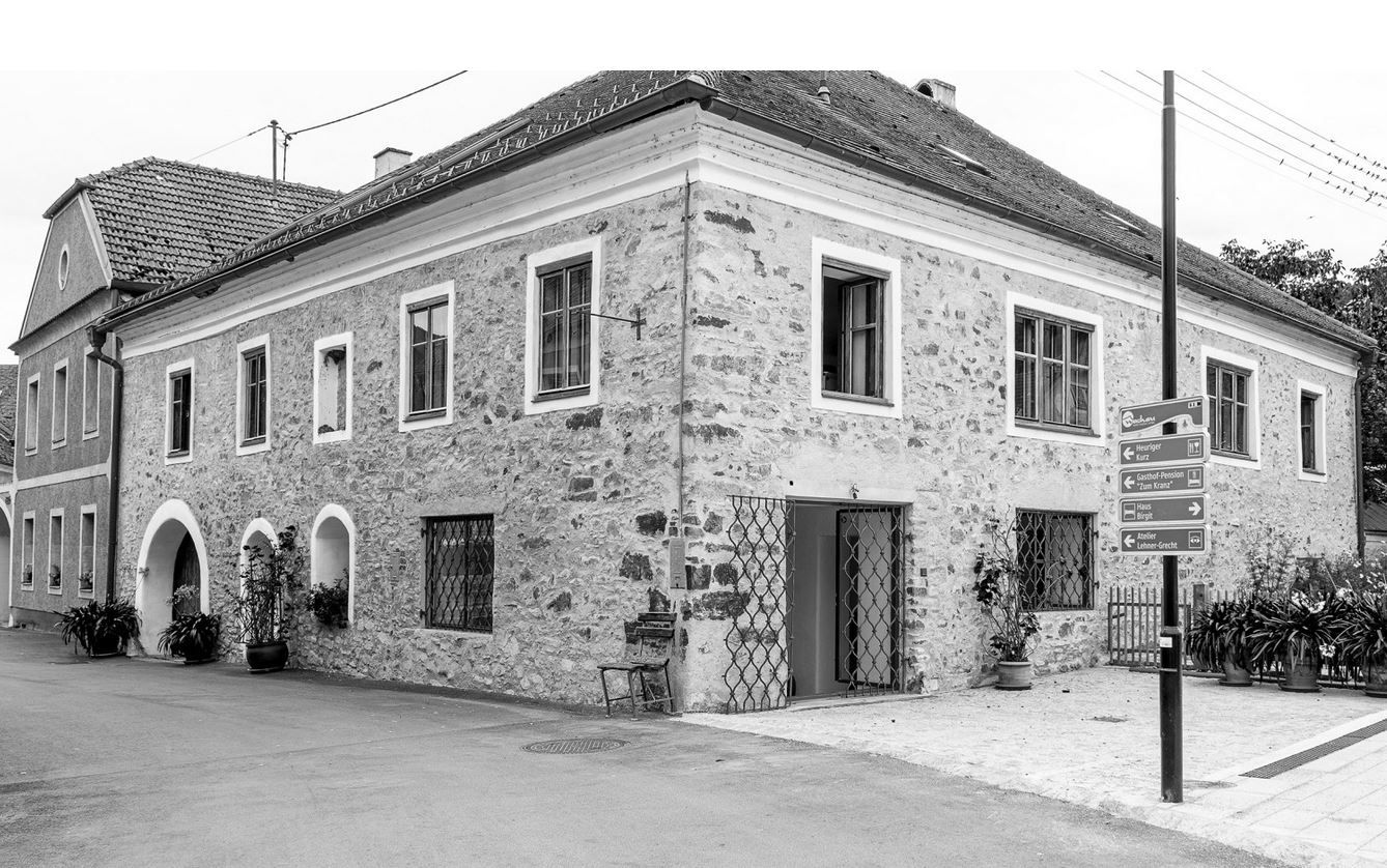 Galéria a téren 