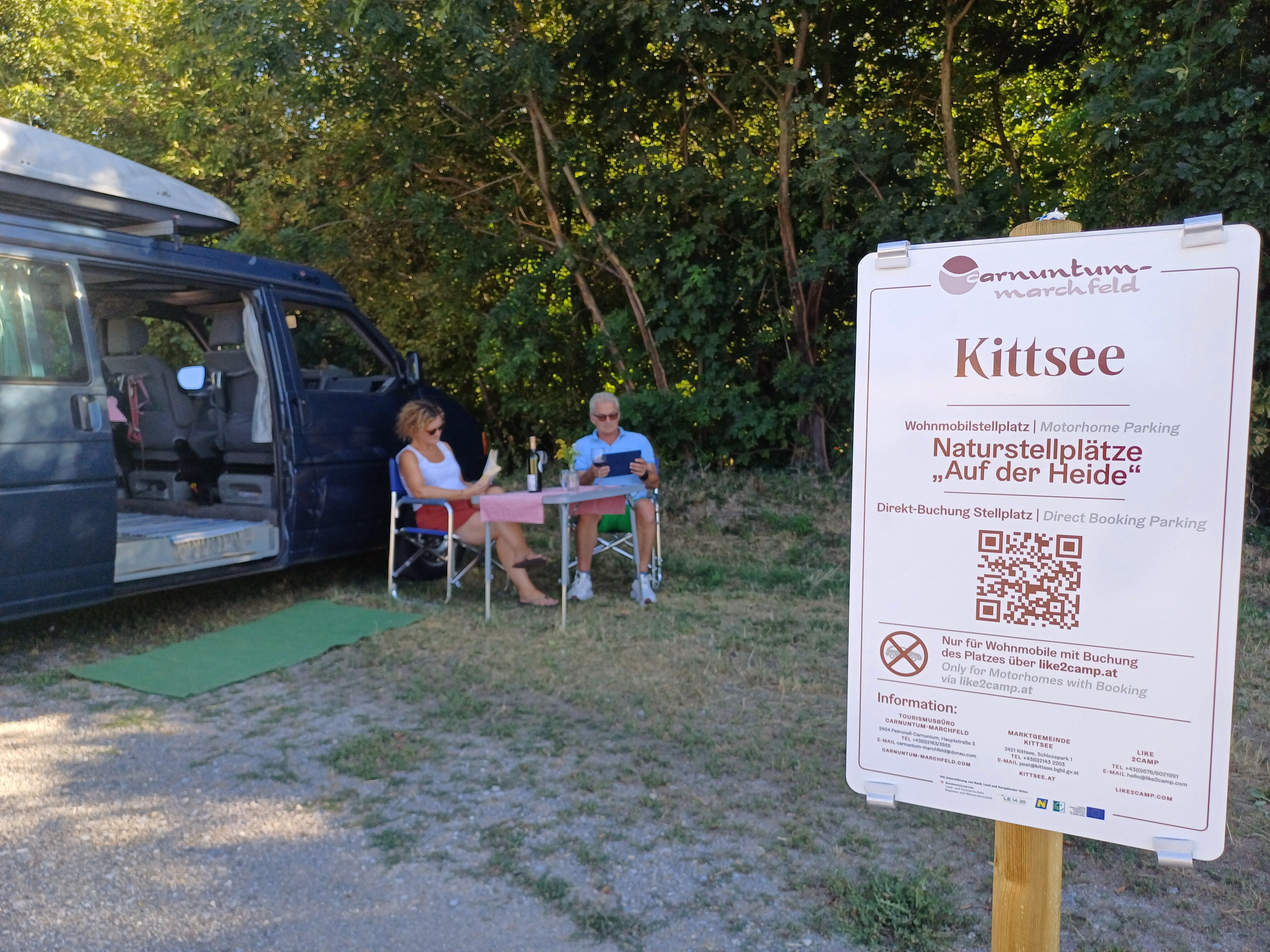 Mobilház emberekkel 