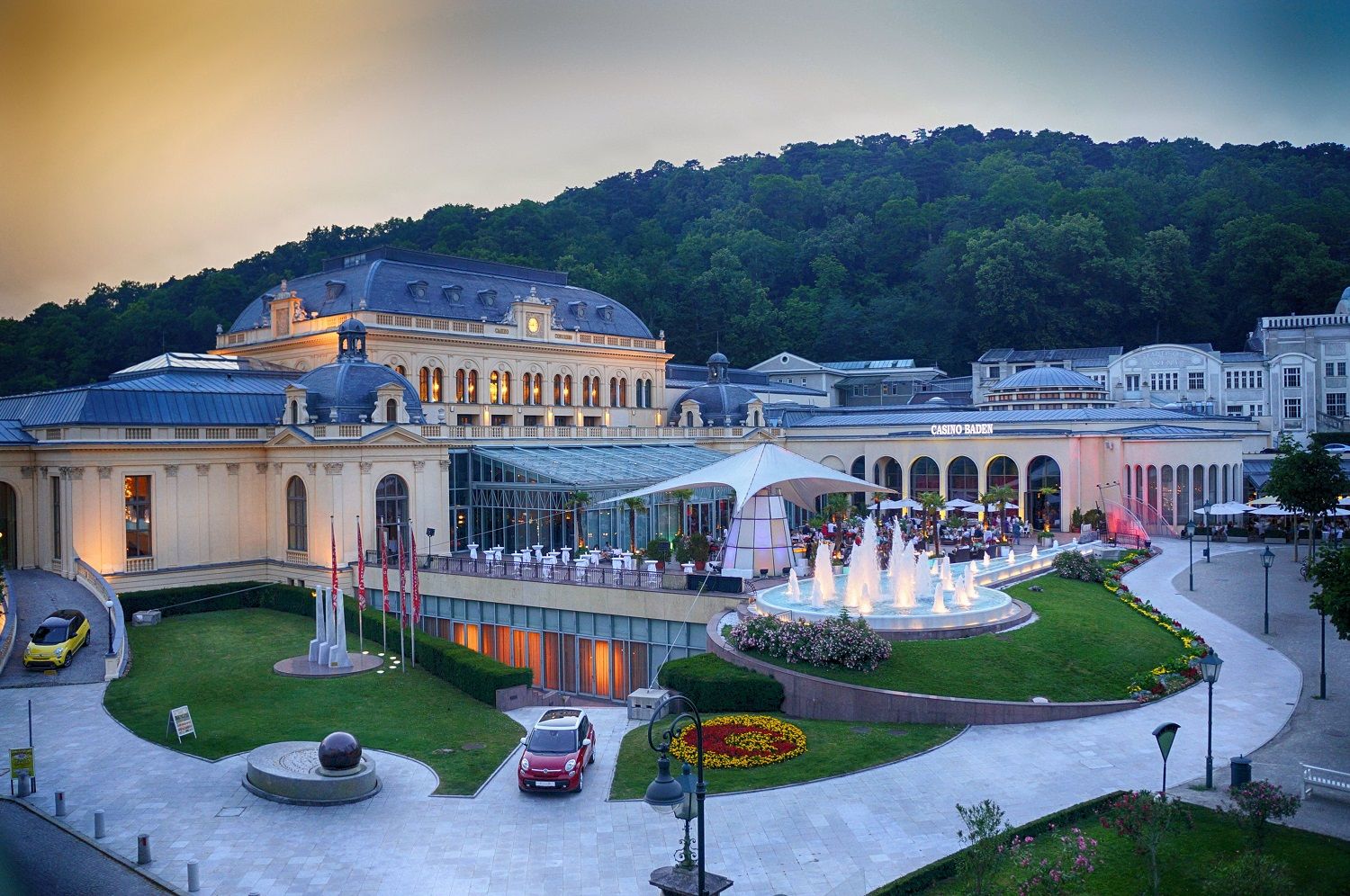 casino_exterior_view_c_casinobaden_web_2