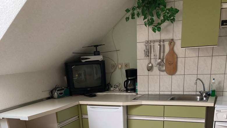 Kitchen of an apartment, &copy; Rosina Steinbrunner