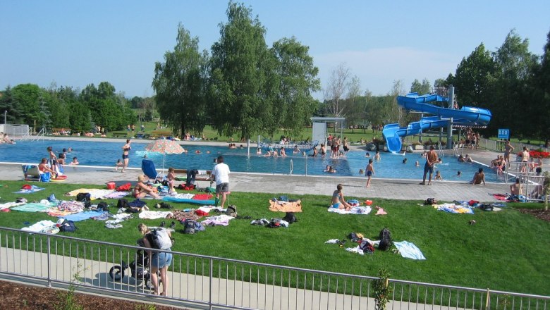 Seefeld-Kadolz_Freibad1(c)Gemeinde Seefeld-Kadolz, &copy; Gemeinde Seefeld-Kadolz