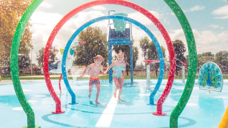 Amstetten v&aacute;rosi uszoda, &copy; Stefan Sappert