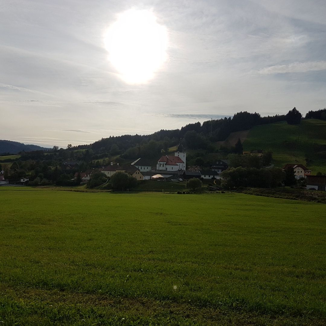 Falusi út