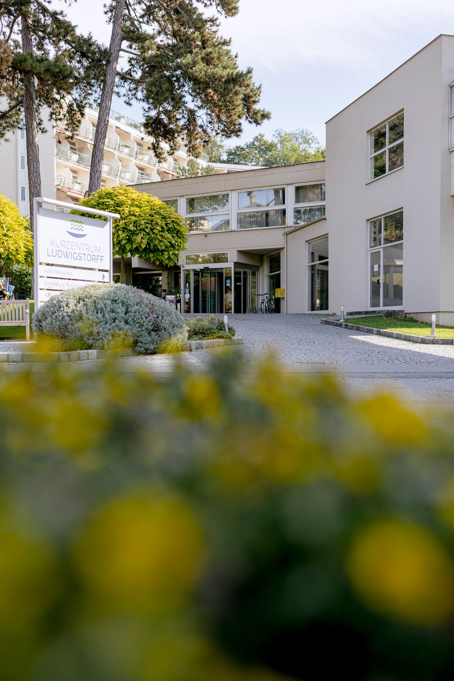 Ludwigstorff fürdőközpont bejárata 