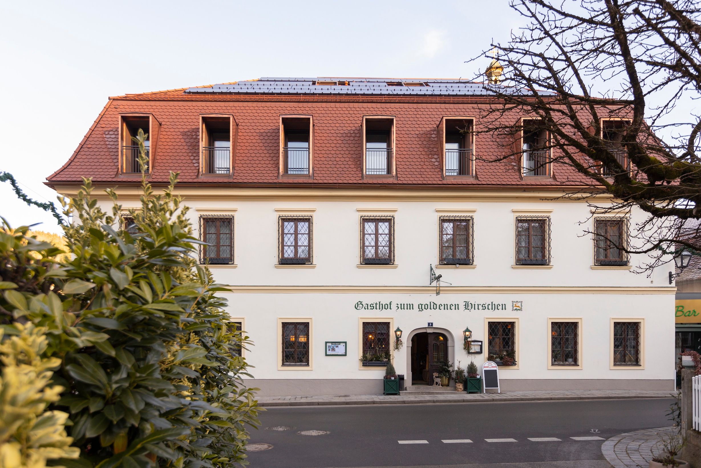 Szobák és apartmanok "Gasthof zum Goldenen Hirschen"